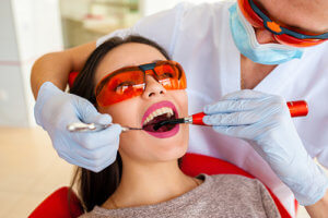 This woman could answer no to the question do tooth extractions hurt